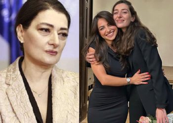 “ქვეყნის სიამაყე, მეასედ გამოიყვანეს ბისზე… ატირებული და ემოციებით გულავსებული სავსე დარბაზი” – თაკო ჩარკვიანის ქალიშვილმა ვენაში სოლო-კონცერტი გამართა