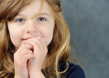 ლამაზი და იშვიათი სახელები გოგონებისთვის, რომლებიც ყველა ენაზე კარგად ჟღერს