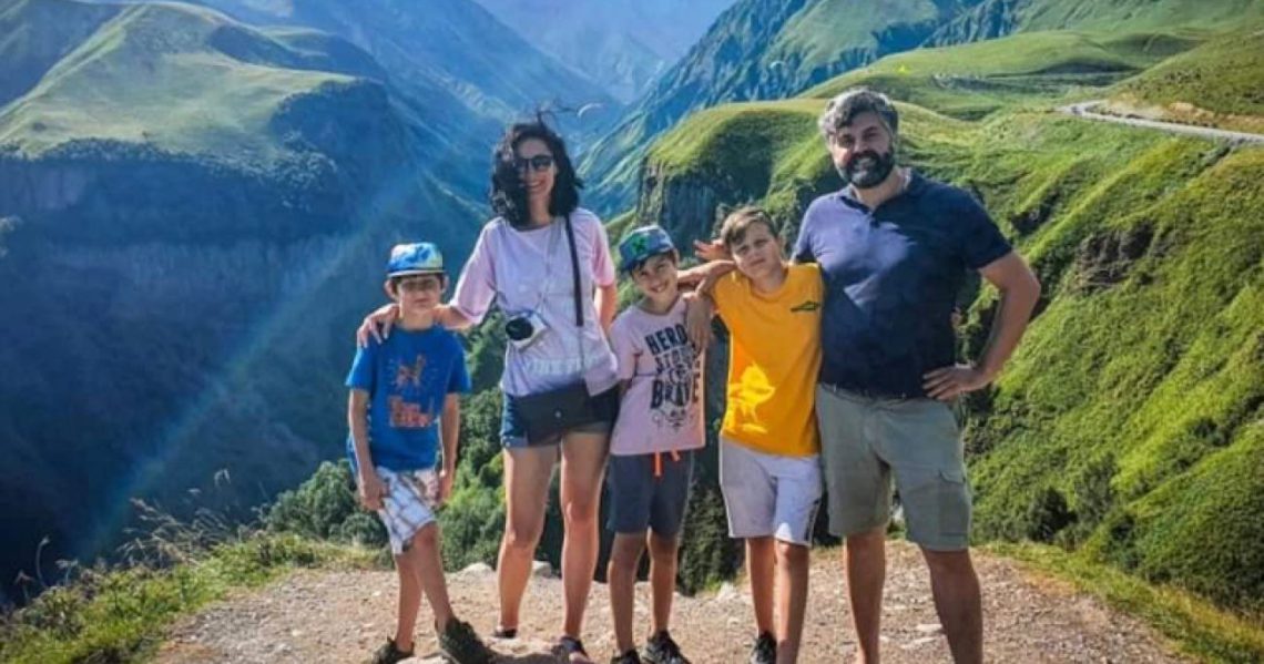 “სტიქიის ზონაში ნაპოვნი ბავშვის ცხედარი ზაზა მესხის ოჯახიდანაა” – რა ინფორმაცია ვრცელდება სოციალურ ქსელში