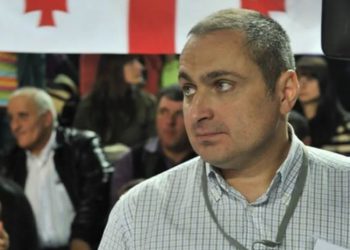 „ვიღამ გერმანიაში ბოტასები მოიპარა და საქართველოში ეროვნული ბანკი ჩამოინგრა“ – რას წერს თენგო გოგოტიშვილი