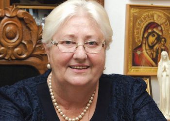 „კოსმოსი მალე მოუღებს ბოლოს“ – ლელა კაკულიას ახალი  წინასწარმეტყველება