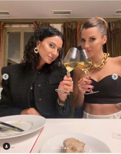 📷 🎥 „მიხარია, რომ კვლავ აქ ვარ, ჩემ ოჯახთან ერთად“ - სალომე ღვინიაშვილი და ლიკა ევგენიძე პარიზიდან