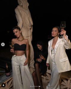 📷 🎥 „მიხარია, რომ კვლავ აქ ვარ, ჩემ ოჯახთან ერთად“ - სალომე ღვინიაშვილი და ლიკა ევგენიძე პარიზიდან