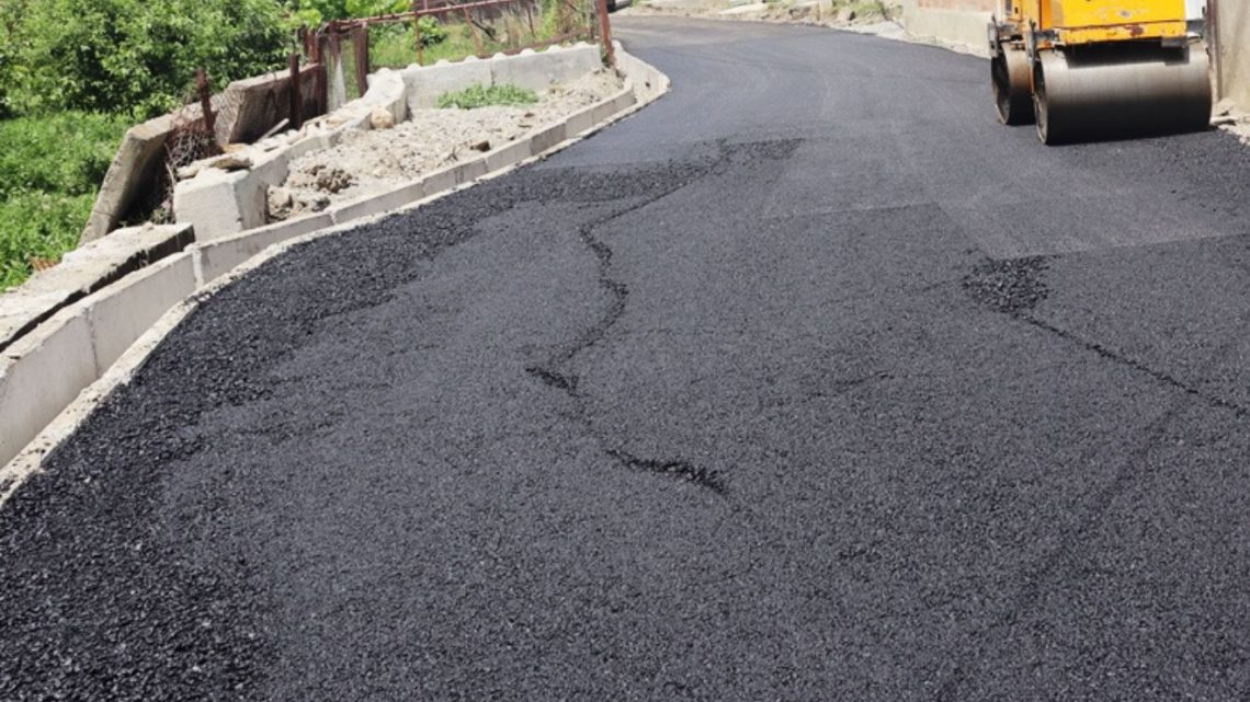 “ჩემი 3 წლის ბავშვი ჩავარდა, ჩაიმტვრია კბილები”  – რა ხდება კასპში, გორგასლის ქუჩაზე