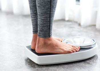 10 მიზეზი, რომელიც ხელს უშლის წონის დაკლებას
