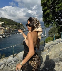 "ხალხის გაოცებას კვლავ განაგრძობს" - შორენა ბეგაშვილი იტალიიდან ახალ ფოტოებს აქვეყნებს