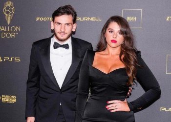 🎥ხვიჩა კვარაცხელია და ნიცა თავაძე “ოქროს ბურთის” დაჯილდოების წითელ ხალიჩაზე – ახალი კადრები