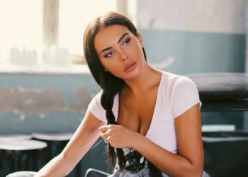 ნეკა დოროყაშვილი რომიდან ახალ ფოტოებს აქვეყნებს