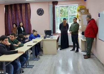 ,,უნდა იცოდეთ, კარგი და აღმაფრთოვანებელი ამბავი…” – ,,ზარზმის აკადემიის” 38-მა მოსწავლემ სწავლა კომაროვში გააგრძელა