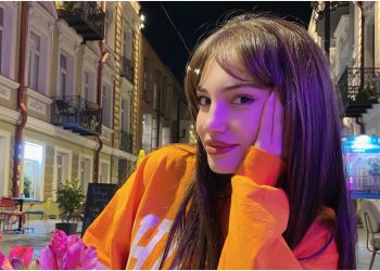 “დღემდე ბრძოლაში ვარ, გადარჩენისთვის ვიბრძვი…” – გოგონას ისტორია, რომელიც 14 წლის ასაკში იძულებით ქორწინებას გადაურჩა