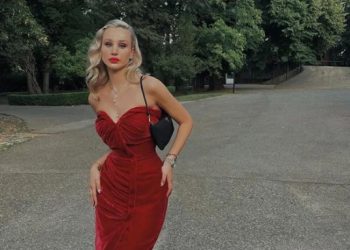 „მაპატიეთ პასიურობა…“ – რა კადრებს აქვეყნებს ანუკი არეშიძე