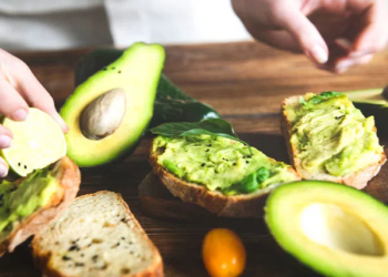 ტოპ 3 პროდუქტი, რომელიც დაგეხმარებათ ახალგაზრდული იერის შენარჩუნებაში