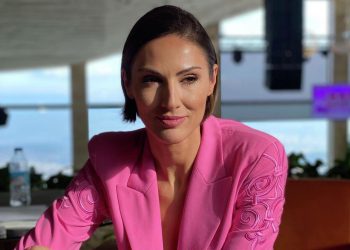 VIDEO: „შველივით ქალი“ – ამღერებული თიკა ფაცაცია და აღფრთოვანებული დარბაზი