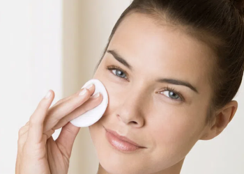 რატომ არ უნდა დაიძინოთ მაკიაჟით