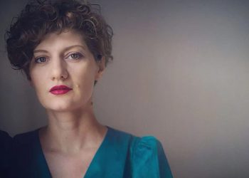 “ბიჭებო, უფრთხილდით ინტერნეტში გაცნობილ “გოგოებს” – ბაია პატარაია მამაკაცებს აფრთხილებს