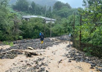 უმძიმესი ვითარებაა გურიაში – სტიქიის გამო, 150-მდე ოჯახი გარესამყაროს მოწყვეტილია