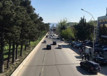 8 ოქტომბერს, აღმაშენებლის ხეივნის მე-15 კილომეტრზე 05:00-დან 08:00 საათამდე საავტომობილო მოძრაობა შეიზღუდება