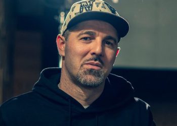 “แชแแชแฎแแแแแแ” – แแแฅแก-แกแแแแก แแฎแแแ แคแแขแ แกแแชแแแแฃแ แฅแกแแแก แแแงแ แแแก