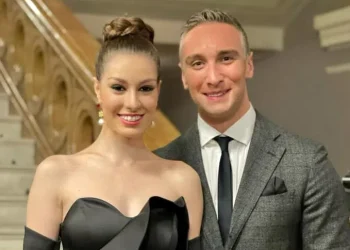 „უსაყვარლესები“ – ირაკლი მაქაცარია და ლიზა ჩიჩუა შვილთან ერთად გადაღებულ ვიდეოს აქვეყნებენ