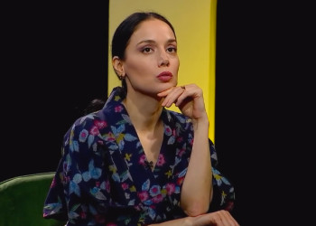 🎥 “არ მესმის იმ ქალების, რომლებიც ათჯერ ალაგებენ ჩანთას, მიდიან და მერე ბრუნდებიან” – ნანკა კალატოზიშვილი