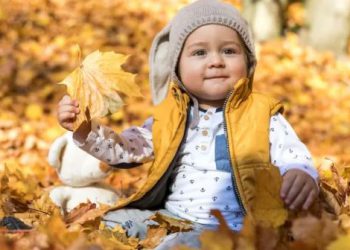 სახელები, რომლებიც შემოდგომაზე დაბადებულ ბავშვებს „უხდება“ და უცხო ენაზეც კარგად ჟღერს