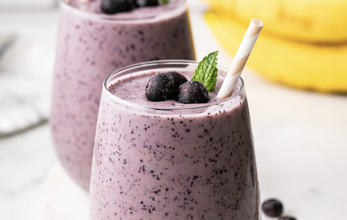 რატომ არ არის სასურველი კენკრის სმუზში ბანანის დამატება