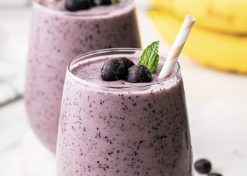 რატომ არ არის სასურველი კენკრის სმუზში ბანანის დამატება