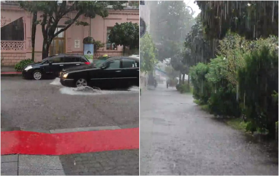 🎥 რა ხდება ამ წუთებში ბათუმში, სადაც ძლიერი წვიმის შედეგად, ქუჩები დაიტბორა