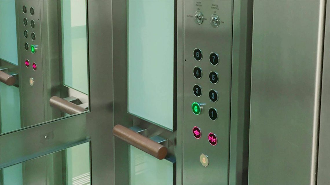 რატომ კიდებენ სარკეებს ლიფტებში – თქვენ არც კი იცით ამ მნიშვნელოვანი მიზეზის შესახებ