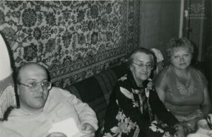 📷დღეს კახა ბენდუქიძის გარდაცვალებიდან 9 წელი გავიდა - უცნობი ფოტოები, რომლებიც მისმა დამ ეროვნულ ბიბლიოთეკას გადასცა