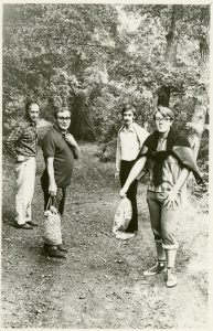 📷დღეს კახა ბენდუქიძის გარდაცვალებიდან 9 წელი გავიდა - უცნობი ფოტოები, რომლებიც მისმა დამ ეროვნულ ბიბლიოთეკას გადასცა