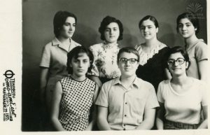 📷დღეს კახა ბენდუქიძის გარდაცვალებიდან 9 წელი გავიდა - უცნობი ფოტოები, რომლებიც მისმა დამ ეროვნულ ბიბლიოთეკას გადასცა