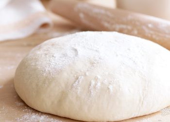 იმისათვის, რომ საფუარის ცომი ამოვიდეს: 4 ძირითადი პუნქტი