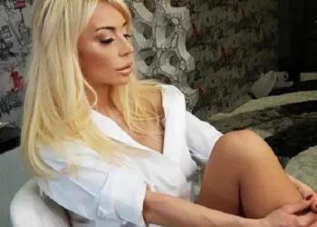 “წლები ვერაფერს გაკლებს… გვიხარია შენი დაბრუნება” – რა ფოტოებს აქვეყნებს ნინა წკრიალაშვილი