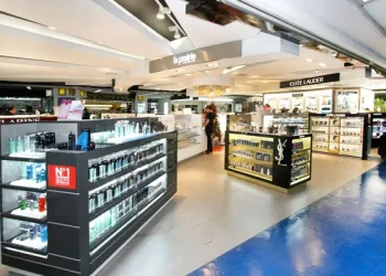 პოლონეთში 2 ქართველი კოსმეტიკისა და სუნამოების მოპარვის გამო დააკავეს