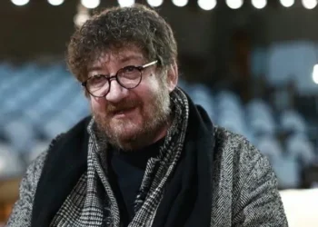 “სიბერეში, როცა დემენციის ნიშნები ჰქონდა, მივხვდი, რომ მის გონებას ყველაფერი სხვა ჩამოსცილდა და მხოლოდ მე დავრჩი…” – ლევან წულაძის ემოციური სიტყვები დედაზე