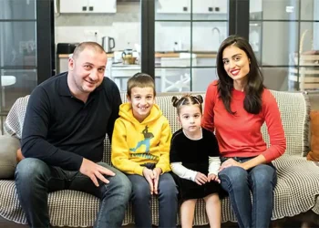 “ამაყი დედა ვარ” – როგორია გვანცა დარასელია დედის ამპლუაში და როგორია მისი პირადი ცხოვრება