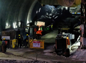 "მაშველები მაღაროელების ამოყვანას მომდევნო 12-15 საათში შეძლებენ" - რა ვიცით ინდოეთის შახტაში ჩარჩენილი 41 პირის მდგომარეობაზე