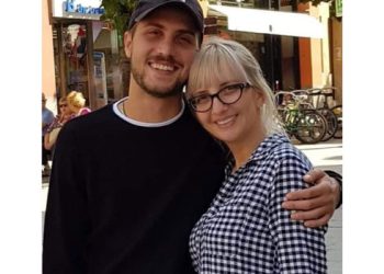 “ვერ გაძელით უერთმანეთოდ დედა-შვილმა… ლაშა, ჩაეხუტე დედას ახლა” – ქართველი ემიგრანტი გარდაიცვალა