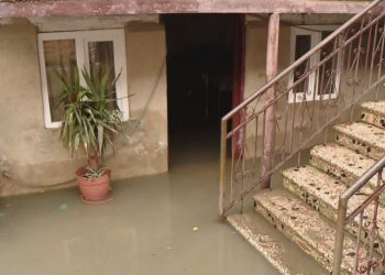 ქუთაისში წვიმის შედეგად ქუჩები და სახლები დაიტბორა