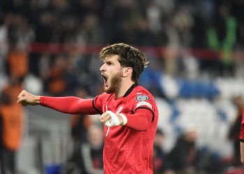 „კვარა შოტლანდიასთან მატჩამდე საავადმყოფოში 2-ჯერ წაიყვანეს“-  რა ინფორმაცია ვრცელდება