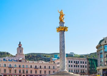 საზეიმო ღონისძიებების სამზადისის გამო, თავისუფლების მოედანზე ავტომობილების გადაადგილება დროებით შეიზღუდება