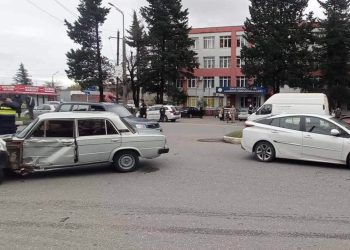 ავარია ქუთაისში – დაშავებულია ერთი პირი