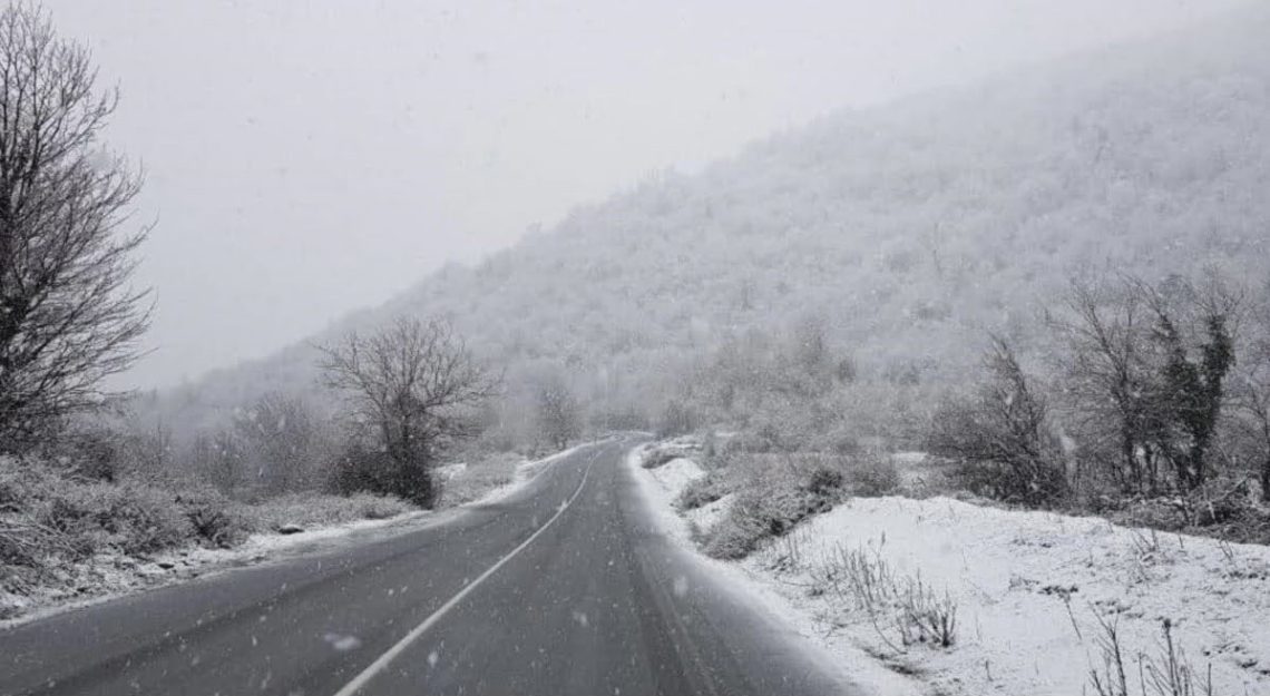 ფარავნის უღელტეხილზეავტოტრანსპორტის მოძრაობა აკრძალულია