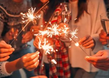 10 საახალწლო ტრადიცია, რომელზეც კარგი იქნება, თუ უარს ვიტყვით