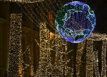 საახალწლო განათებების მონტაჟის გამო, რუსთაველის გამზირზე მოძრაობა ისევ დილამდე შეიზღუდა