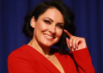 „ჩემი ჰონორარით ავაშენე” – დაათვალიერეთ მაკა ზამბახიძის წყნეთის ულამაზესი სახლი