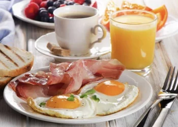 რატომაა სასარგებლო საუზმის გამოტოვება