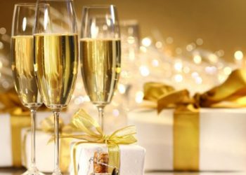 “შამპანურის ჭიქაში უნდა ჩაამატოთ ოქრო” – რიტუალი სიმდიდრისთვის