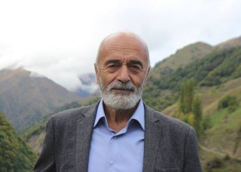 „ალი ავარდა! თვითონაც ვერ გავრკვეულვარ, ეს რა იყო…“ – ნახეთ რა სასწაულის მომსწრე გახდა ტარიელ ხარხელაური ბაგრატის ტაძარში